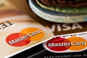 MasterCard un Visa-Karte
