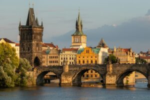 Die Geschichte der Prag Brücke