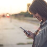 10 Nachrichten, die er nur schickt, wenn er auf dich steht: Die Zeichen der Zuneigung 4 10 Nachrichten, die er nur schickt, wenn er auf dich steht Die Zeichen der Zuneigung